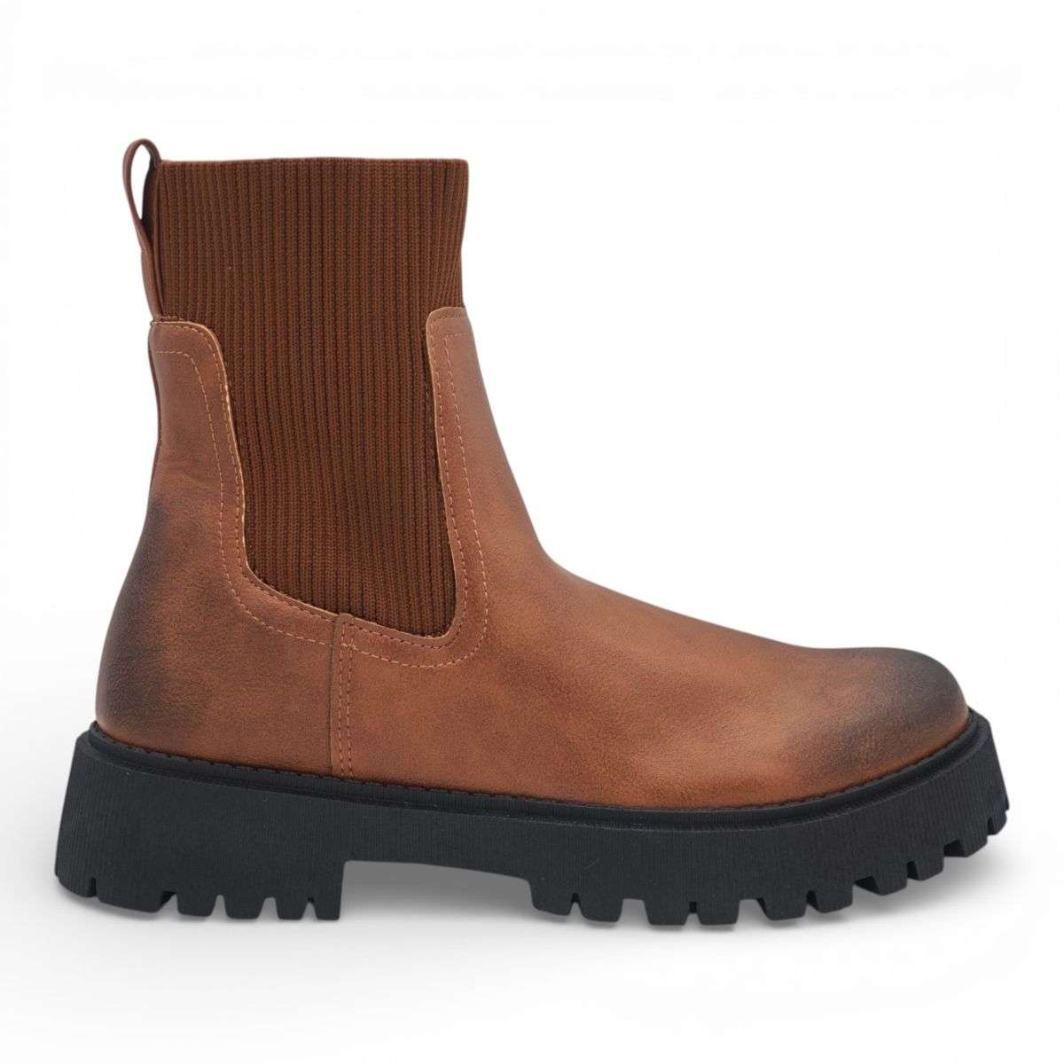 TTP Women's Chunky Chelsea Ankle Boot MC0008