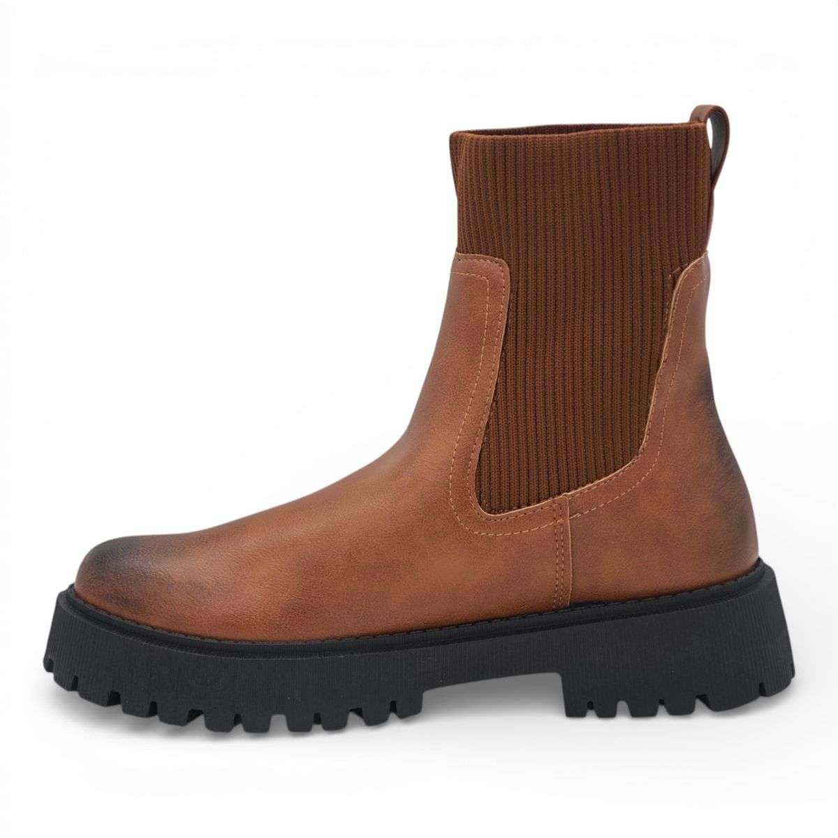 TTP Women's Chunky Chelsea Ankle Boot MC0008