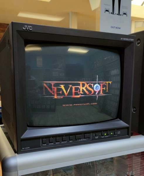 JVC 14inch PVM CRT Screen Playd (Collection Only)