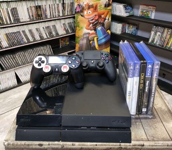 PS4 Console