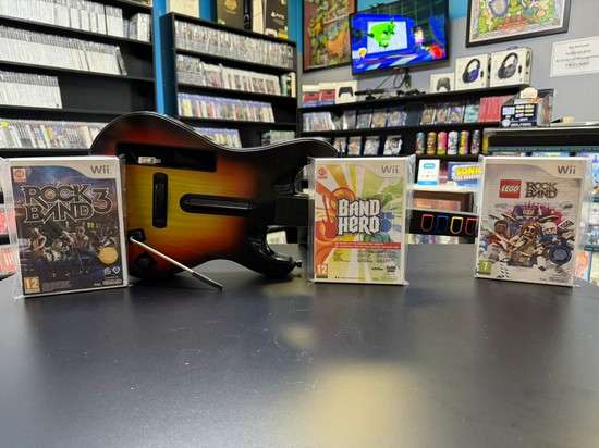 Guitar Hero Wii Bundle