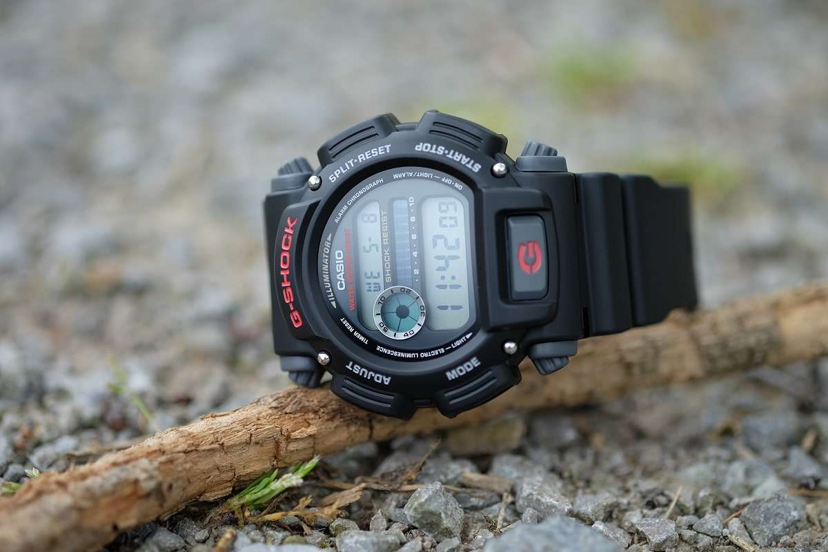 Casio G-Shock Quartz Watch with Resin Strap, Black, 25 (Model: DW9052-1V)