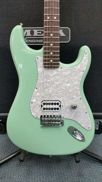 Tom Delonge White Pearl 3ply Strat Style Pickguard