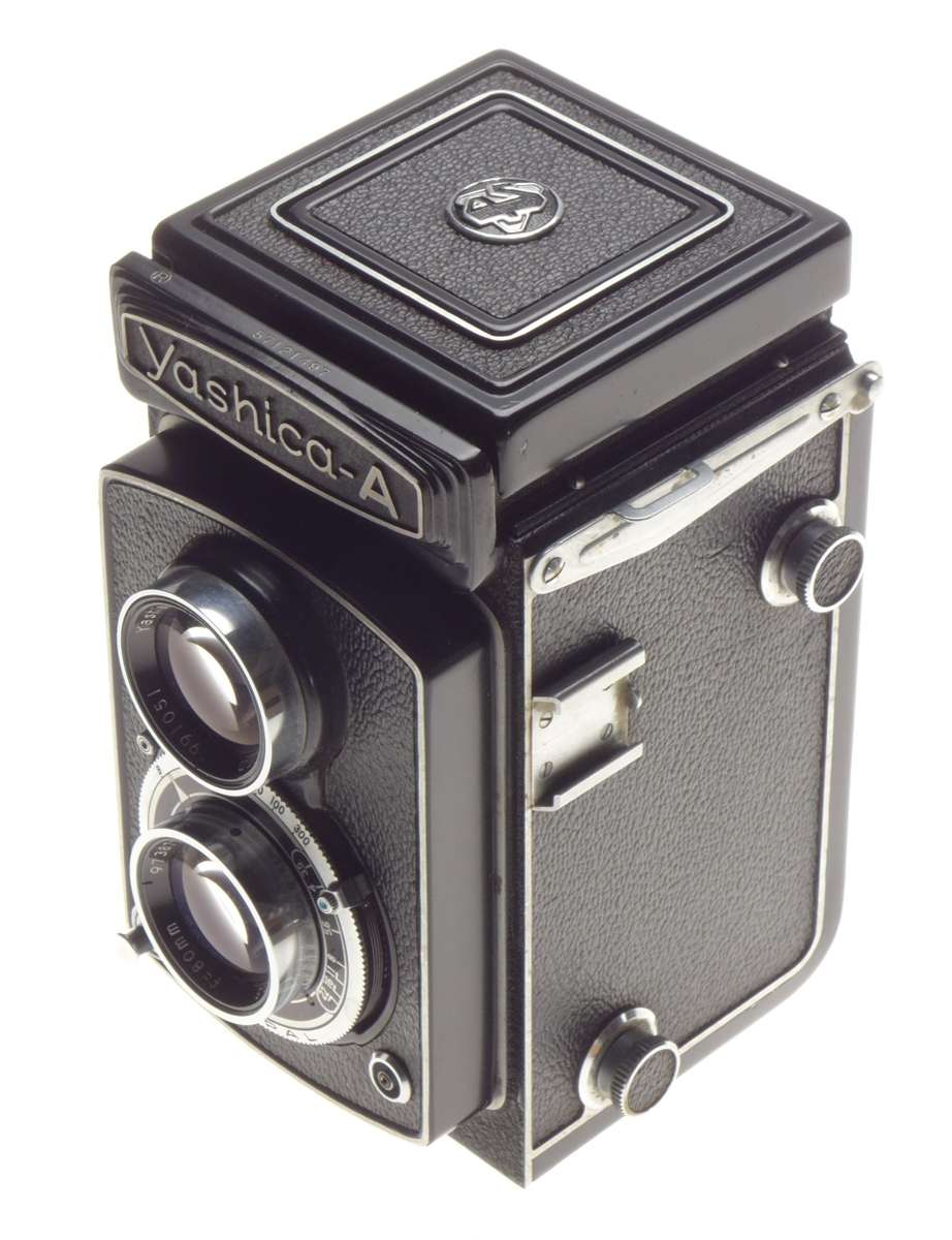 Yashica A med. Format TLR camera YASHIMAR 3.5/50mm case cap kit mint - Yashica