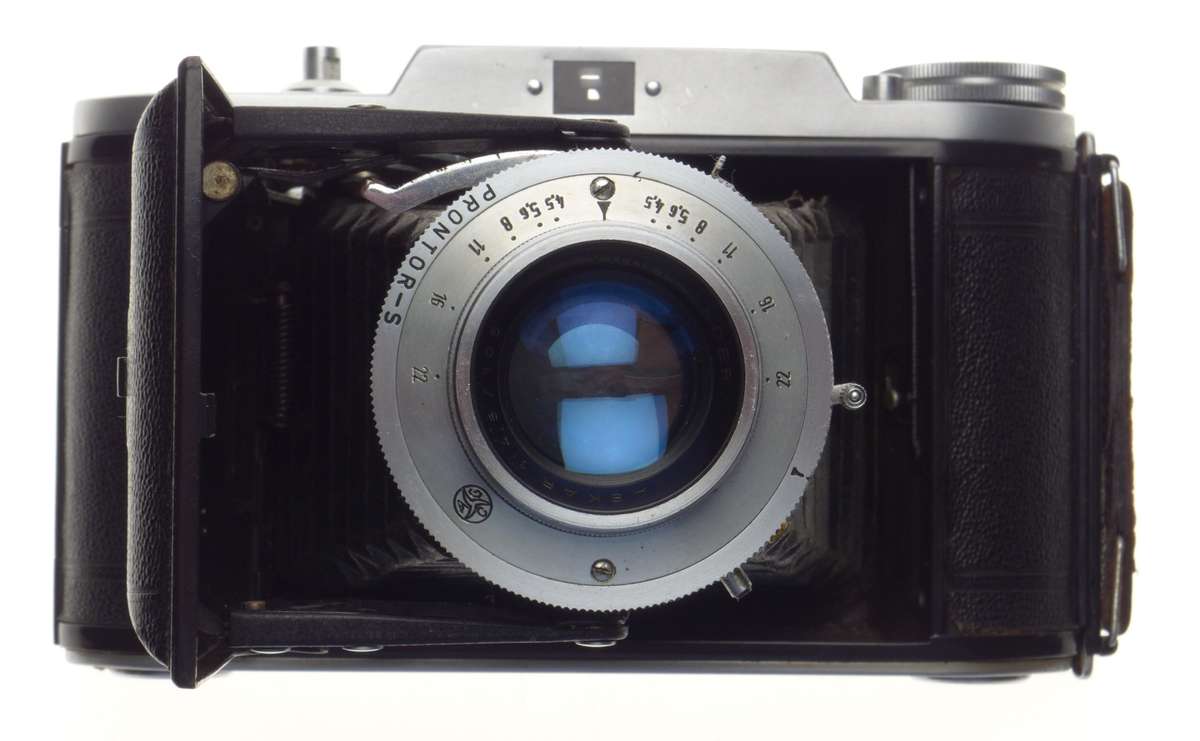 Voigtlander Bessa I Classic folding camera 3.5/105mm VASKAR coated lens