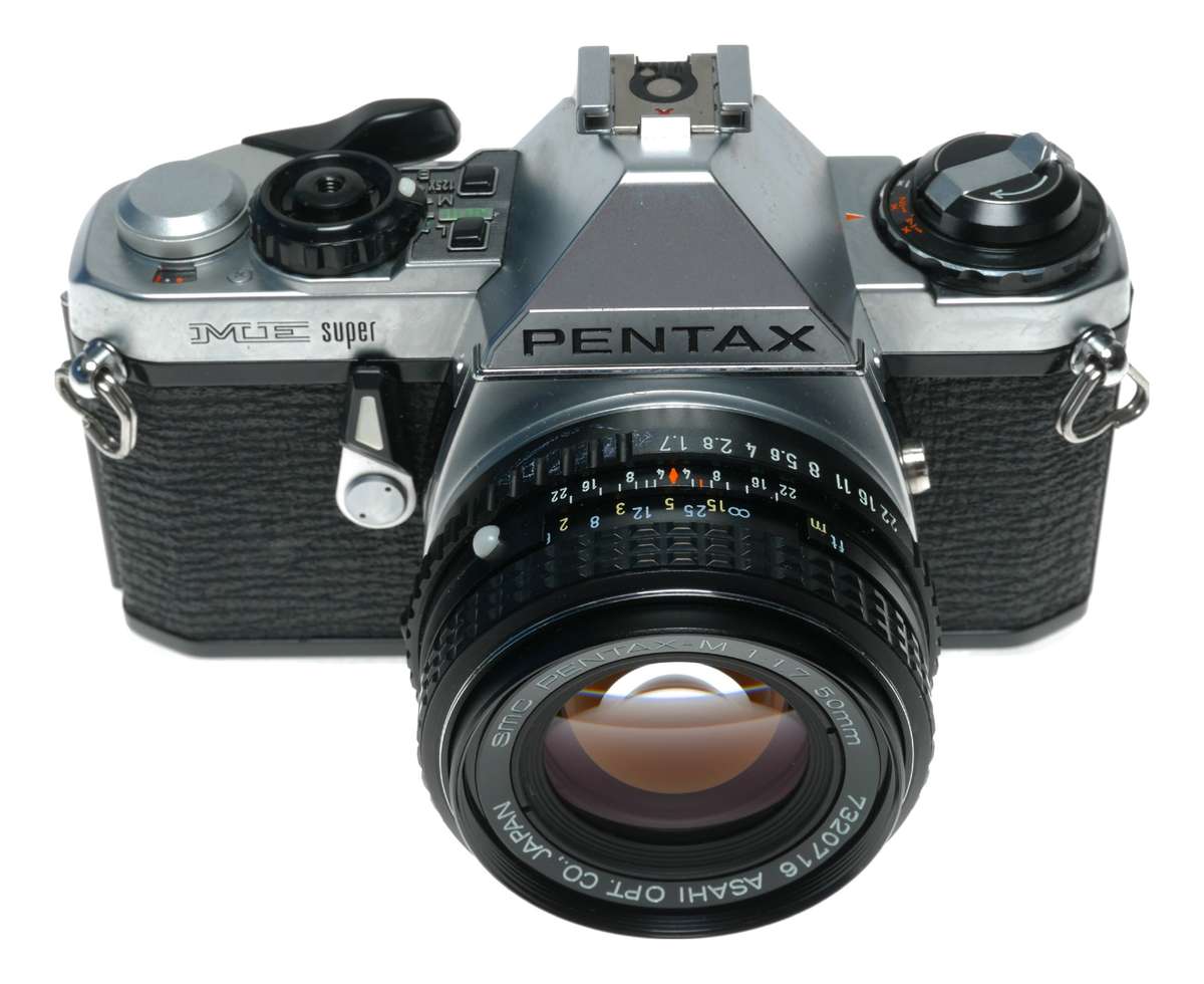 Pentax ME Super SMC 1:1.7 f=50mm Lens 35mm Film SLR Camera