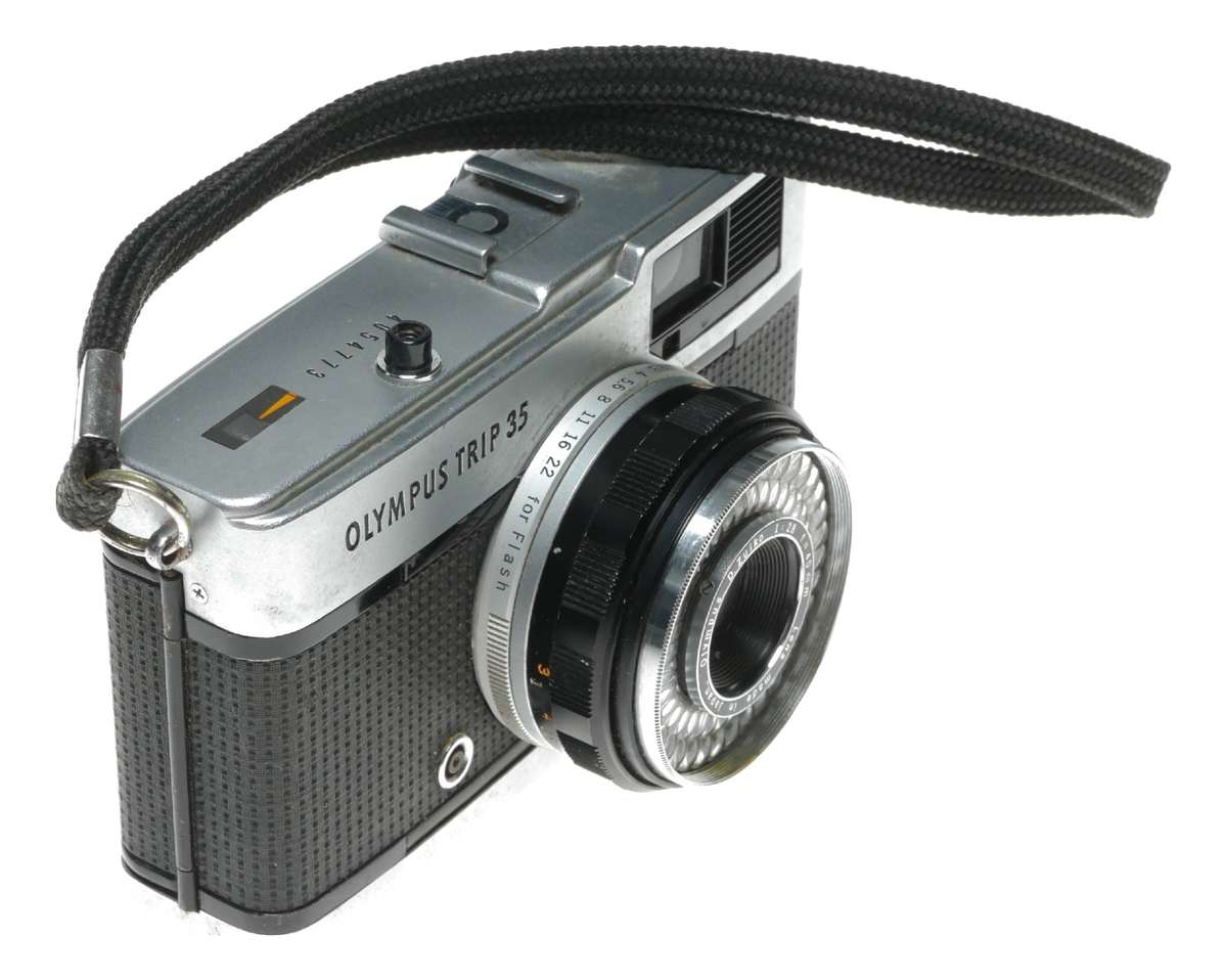 Olympus Trip 35 Compact Film Camera D.Zuiko 1:2.8 f=40mm