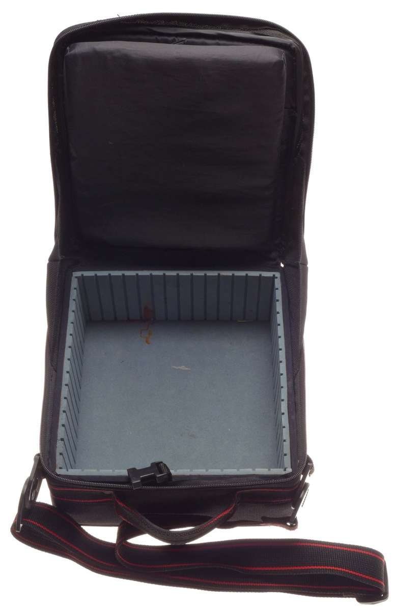VANTAGE retro camera shoulder travel case padded with compartments - Cases