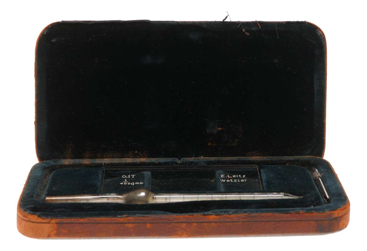 E. Leitz Wetzlar Vintage Blood Count Device Blutkoerperzaehlappart nach Thoma