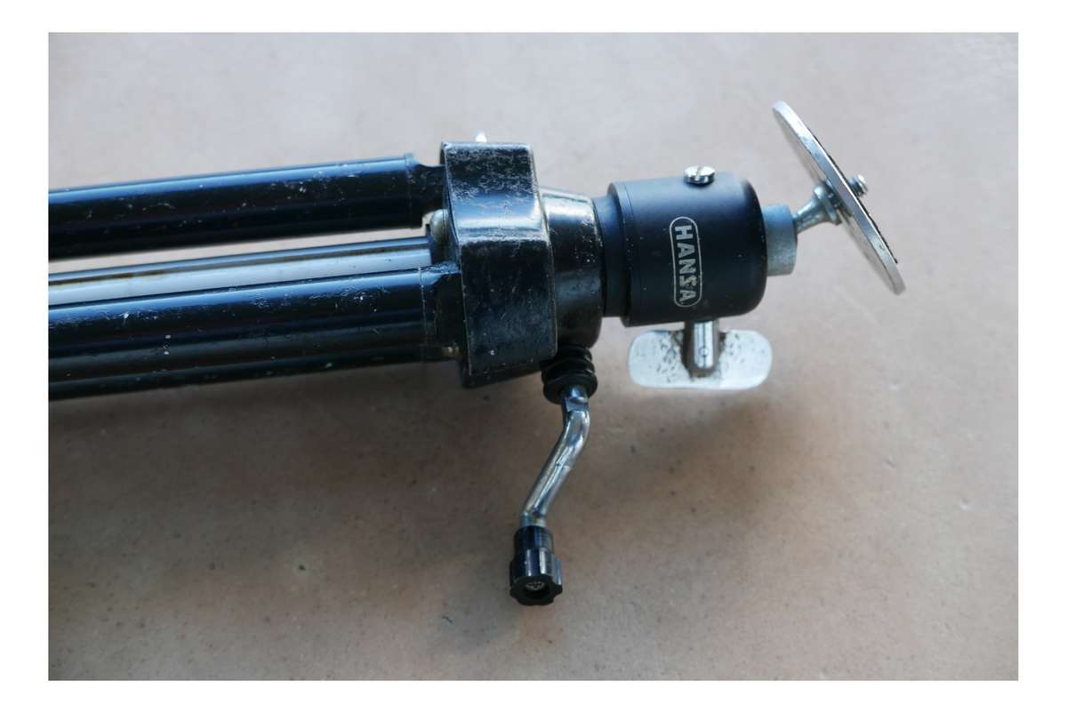 Compact vintage tripod adjutable centre column Hansa swivel head