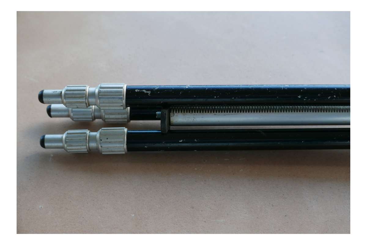 Compact vintage tripod adjutable centre column Hansa swivel head