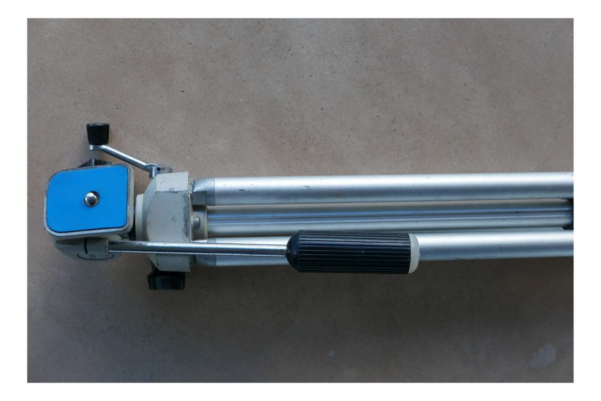 Vivitar Compact vintage portable film camera tripod pan handle tilt head