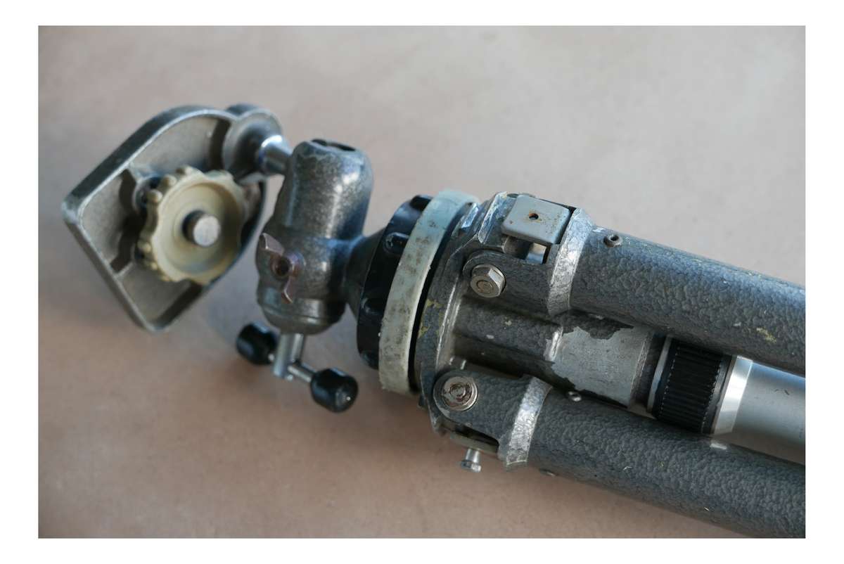 Gitzo solid heavy duty vintage camera tripod used