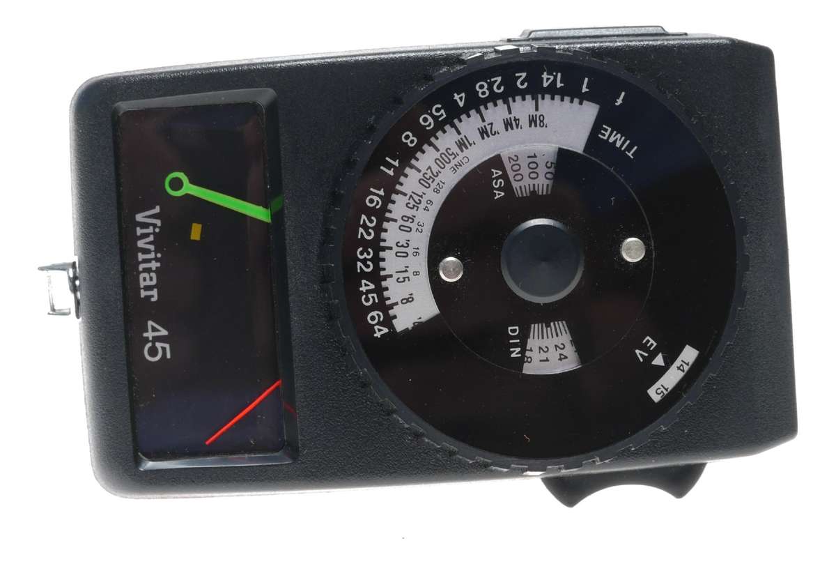Vivitar 45 black analog hand held exposure light meter reading