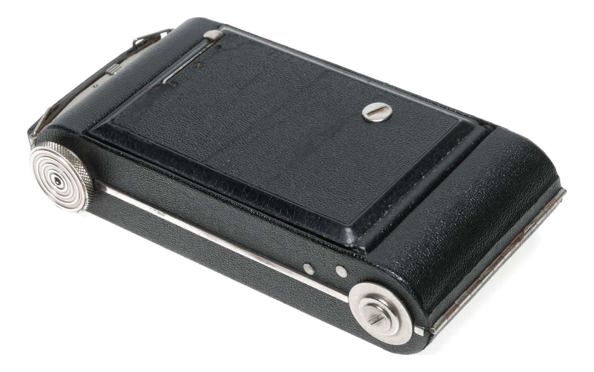 Kodak Six-20 Junior 6x9 Folding Camera Anastigmat F:7.7