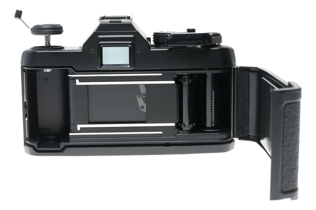 Yashica FX-3 Super 2000 35mm Film SLR Camera ML 1.9/50