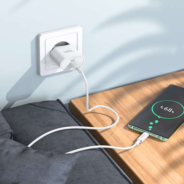 Hoco PD 20W Cellphone Fast Charger