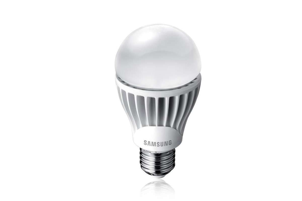 SAMSUNG 10.8W LED Light Bulb E27 Warm White