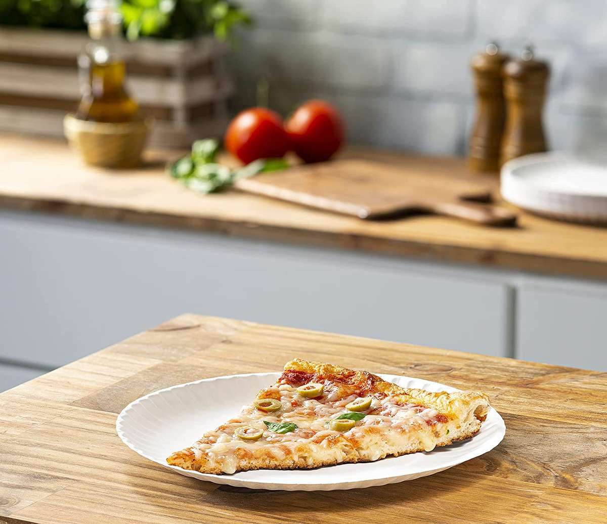 PAPER PLATES WHITE-PACK OF 200