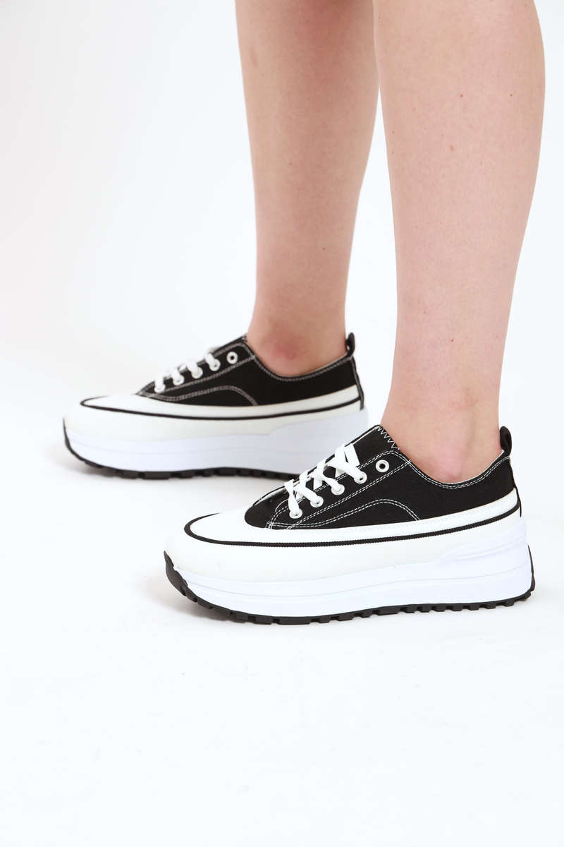 Original ZARA Ladies Sneaker - Size 7or 8 (Indicate at checkout)