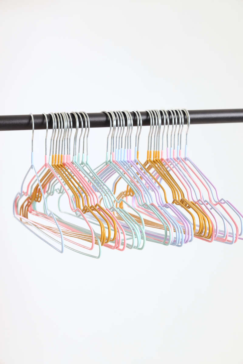 Senza® 40 Pcs Non Slip Heavy Duty Steel Clothes Hangers