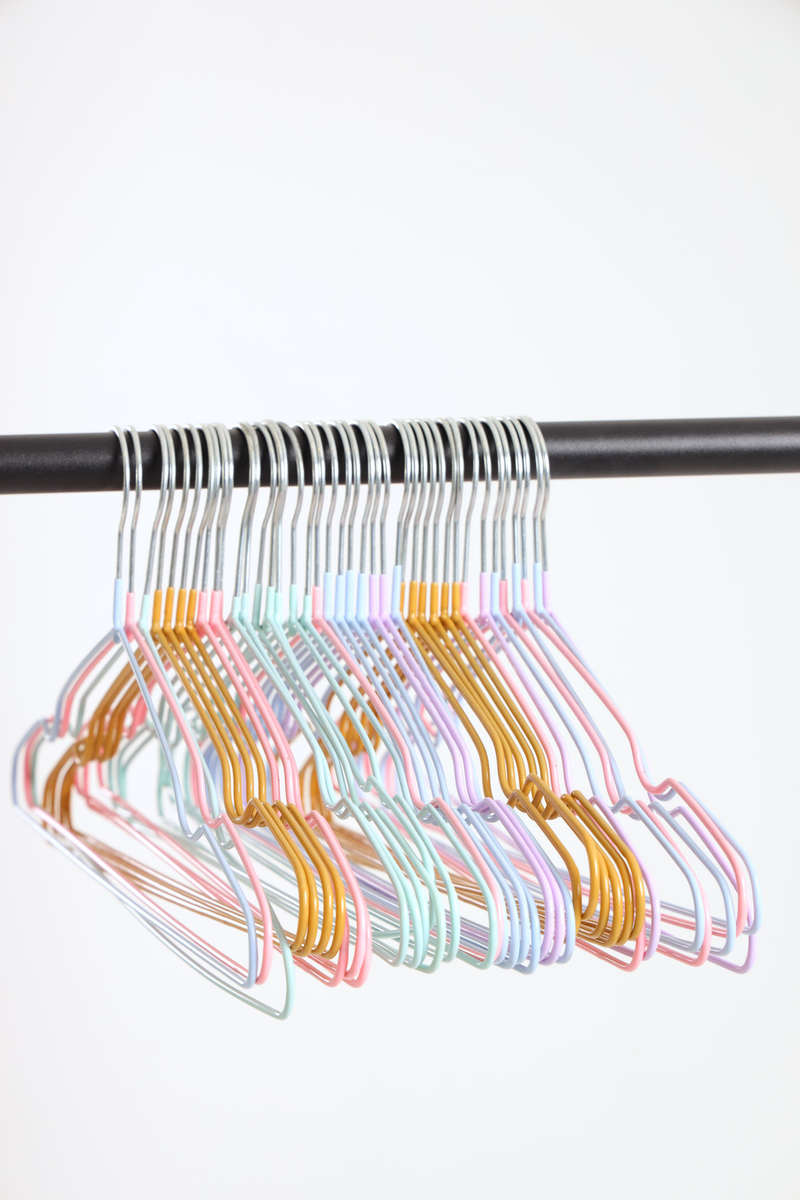 Senza® 40 Pcs Non Slip Heavy Duty Steel Clothes Hangers