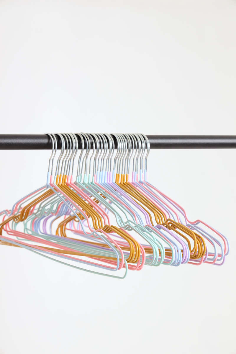 Senza® 40 Pcs Non Slip Heavy Duty Steel Clothes Hangers