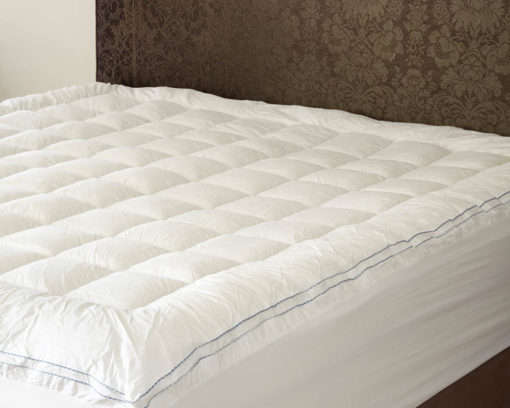 Miss Lyn Mattress Topper- Queen Extra-White (Refurbished)