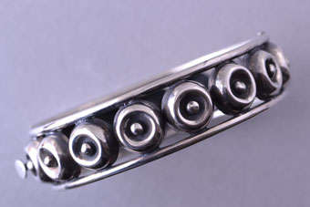 Silver Vintage Bangle |  |