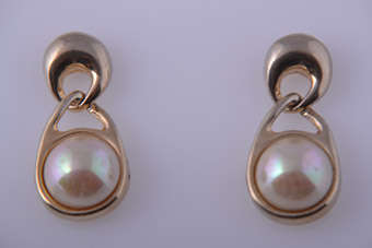 1970's Stud Earrings |  |