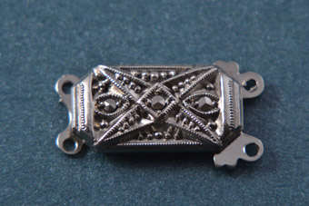 Silver Vintage Clasp |  |