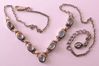 Silver Modern Necklace |  |