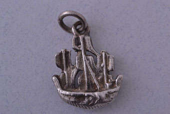 Silver Vintage Charm |  |