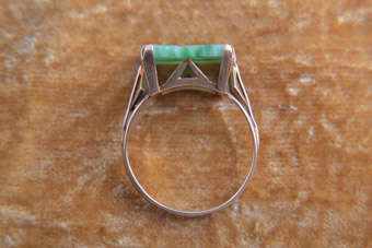 9ct Gold Vintage Ring |  |