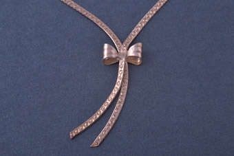 Silver Modern Necklace |  |