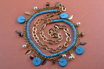 Gilt Modern Necklace |  |