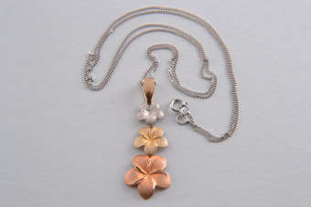 9ct Gold Modern Pendant