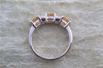 9ct Gold Modern Ring |  |