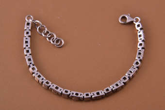 Silver Modern Bracelet |  |