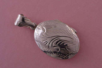 Silver Modern Locket |  |