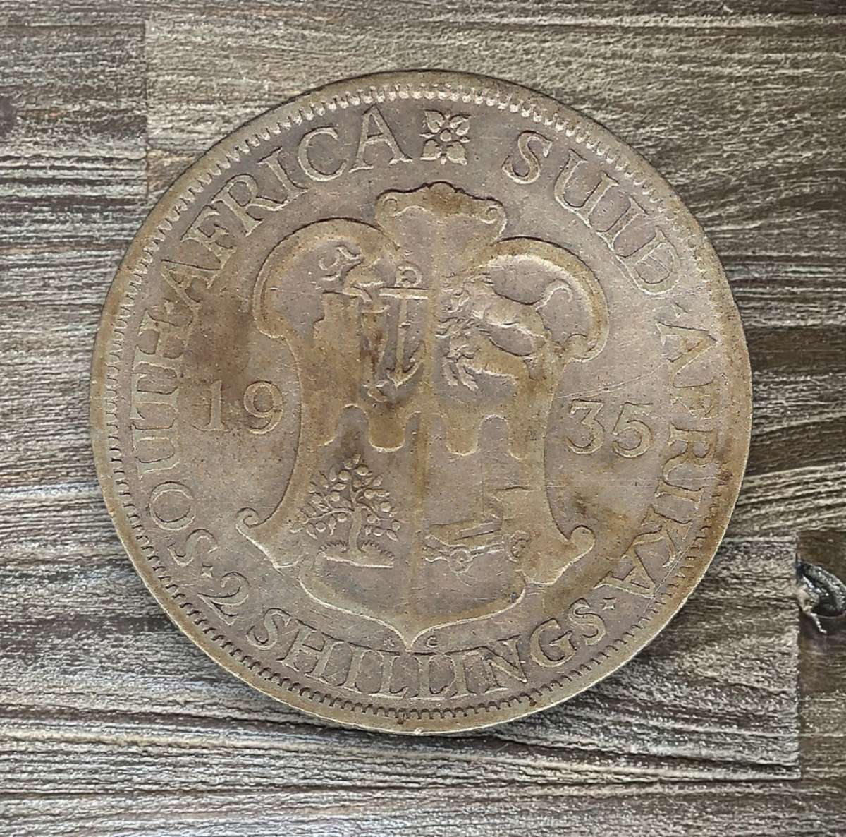 1935 *** 2 Shilling *** Filler coin 80% silver