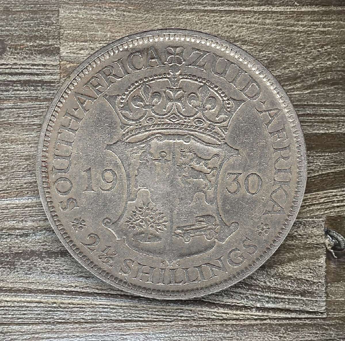 1930 *** 2 1/2 Shilling *** Verydecent VF