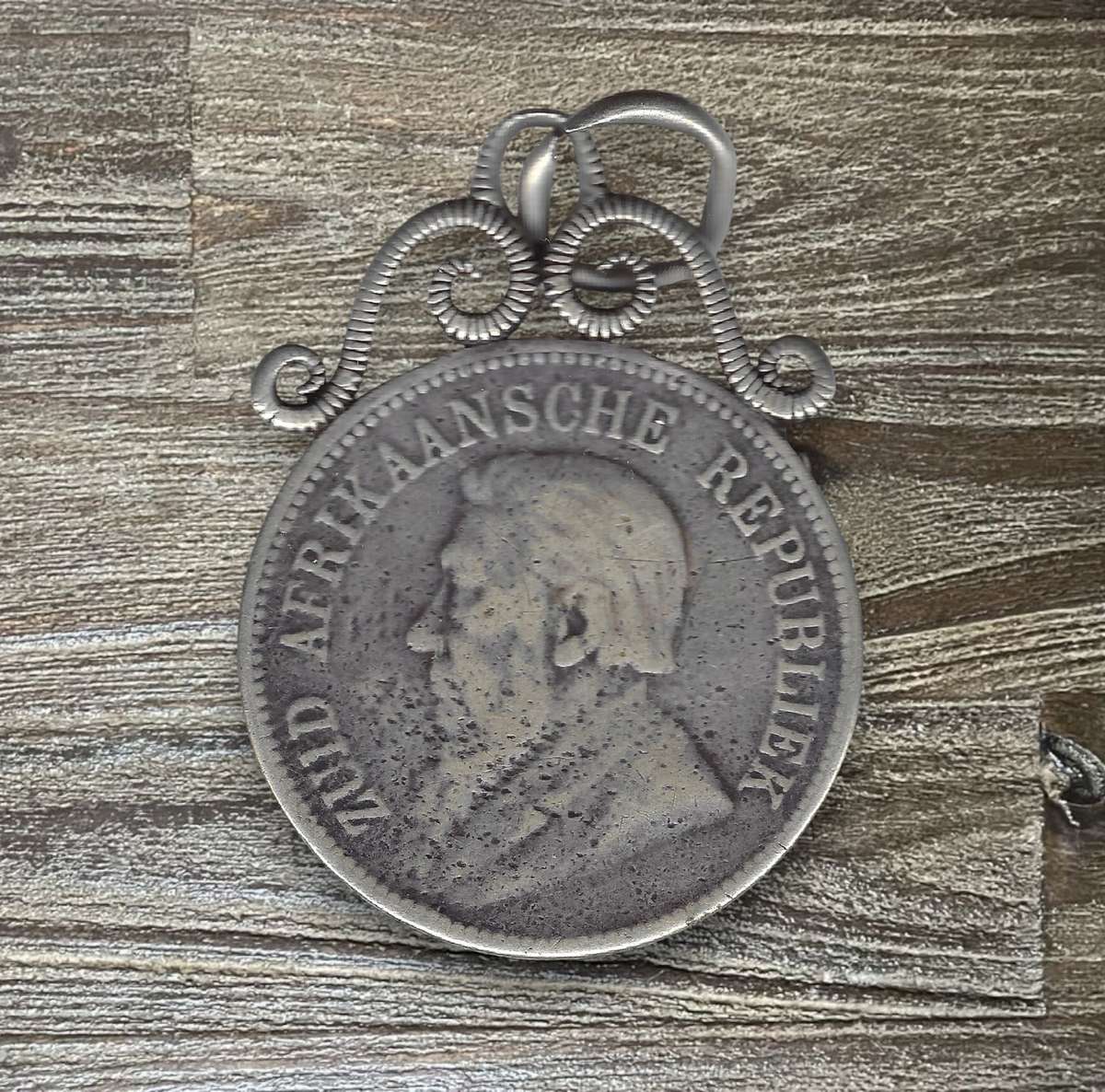 ZAR 1892 *** 5 Shilling *** Stunning jewellery *** single shaft