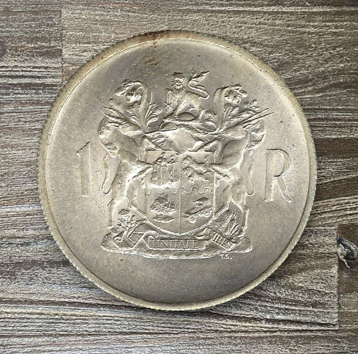 1969 *** Silver R1 *** Stunning