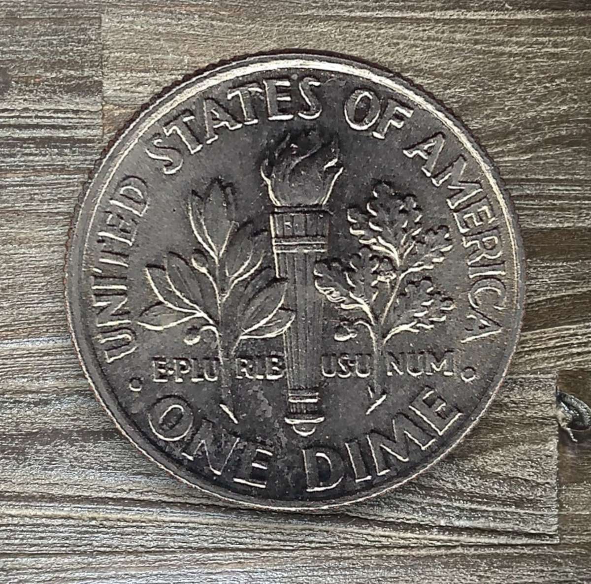 2017 *** USA 1 Dime *** Collect all coins from around the world