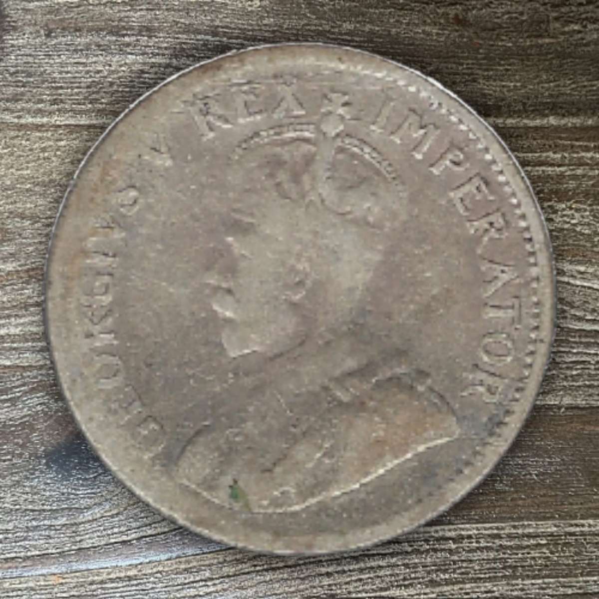 1928 *** 3 Pence *** Scarce to find 80% silver