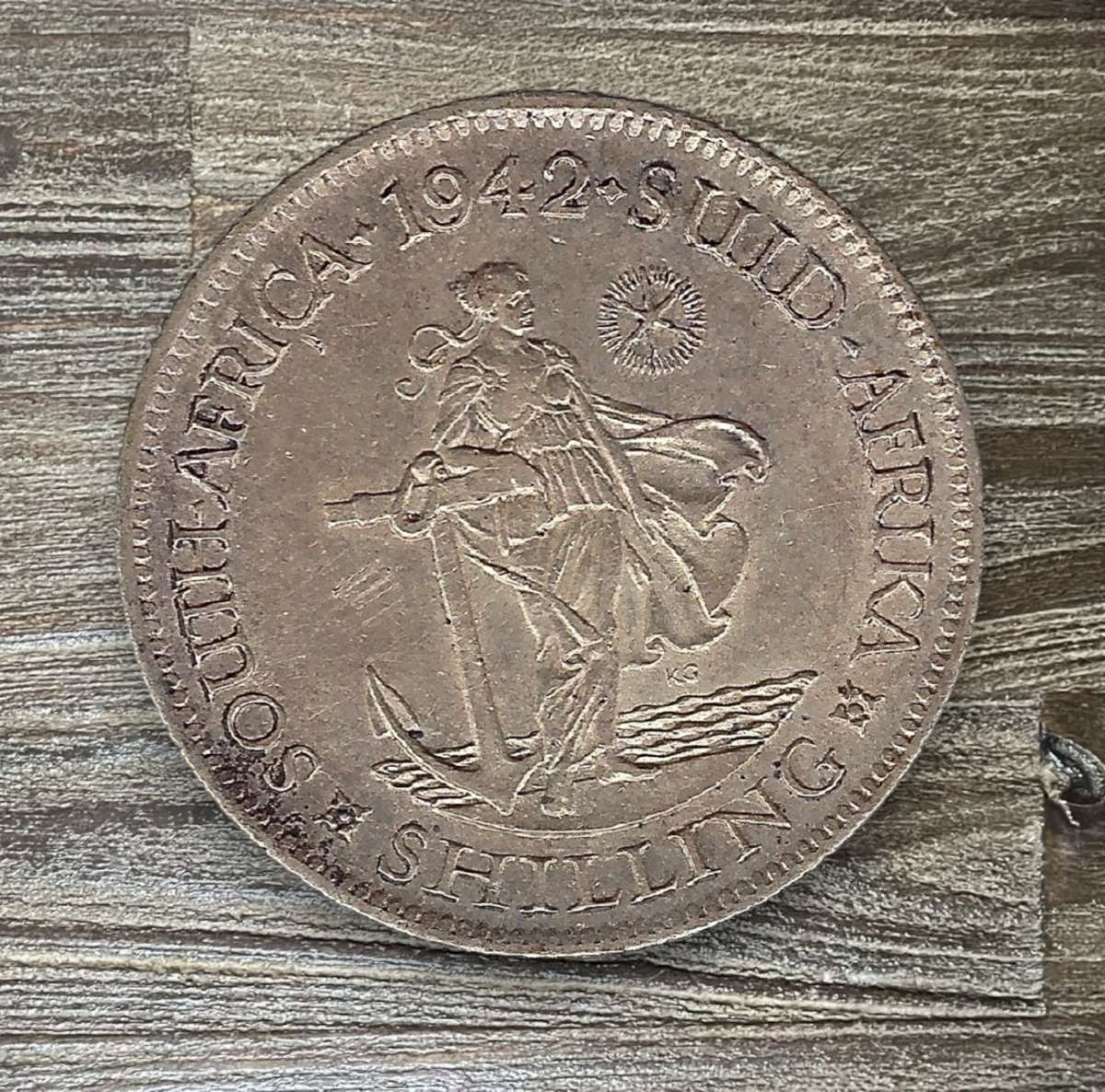 1942 *** 1 Shilling *** great coin to collect