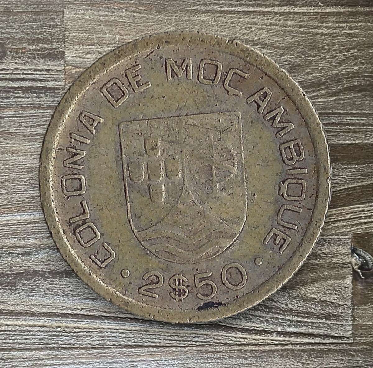 1935 *** Mocambique 2.5 *** Silver (.650) Weight 3.5 g
