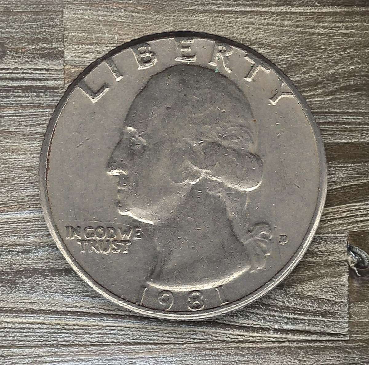 1981 *** Quarter Dollar *** Please view scan for condition