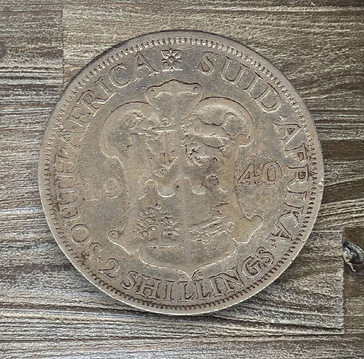 1940 *** 2 Shilling *** Decent filler, 80% silver